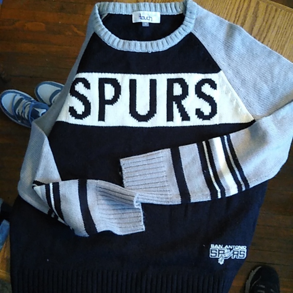 San Antonio Spurs Sweater Size Medium
